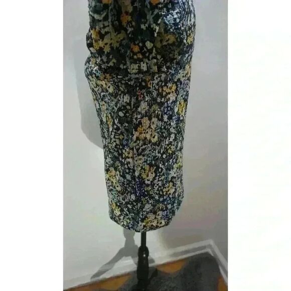 Loft Petites Floral Shirred Puff Sleeve Top, Size MP - Picture 9 of 16